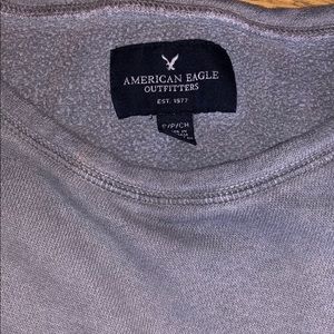 gray crew neck - American Eagle